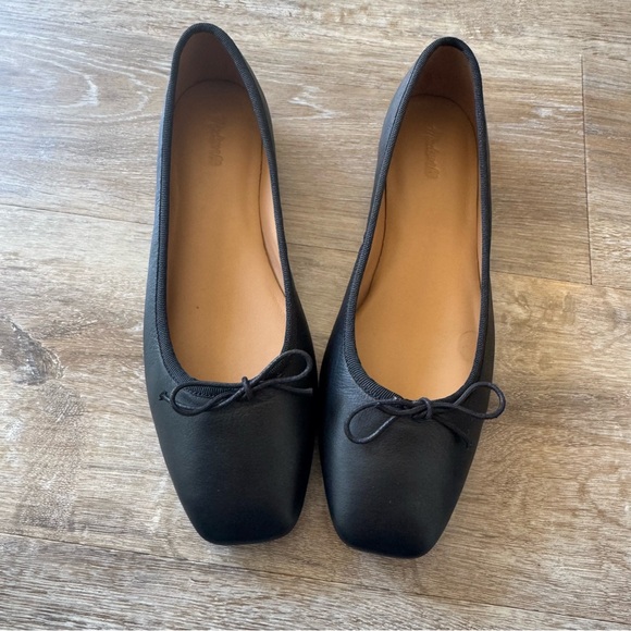 Madewell Womens The Anelise Ballet Flat Size 9.5 Black Bow NN901 Leather Slip On - Picture 2 of 10